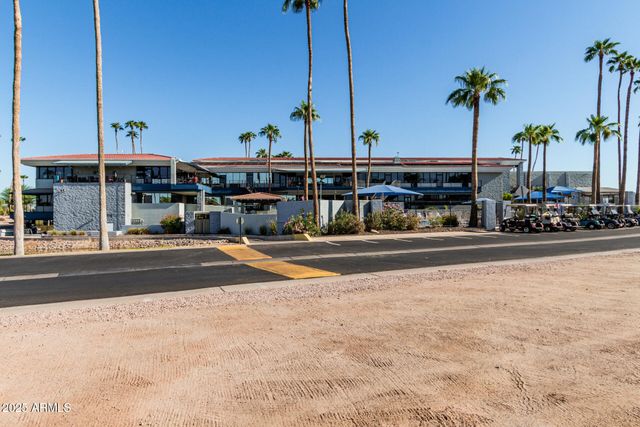 1753 E PALM BEACH Drive, Chandler, AZ 85249