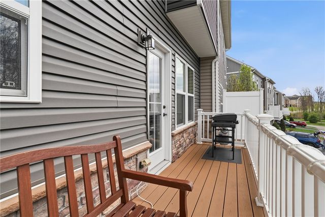 308 Cross Creek Drive, Cranberry Twp, PA 16066