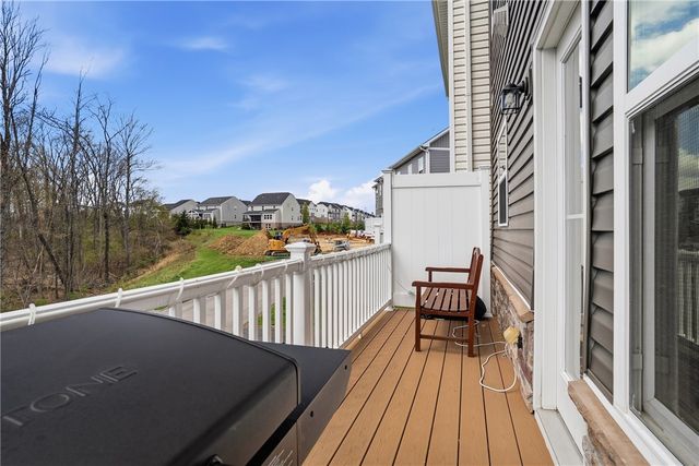 308 Cross Creek Drive, Cranberry Twp, PA 16066