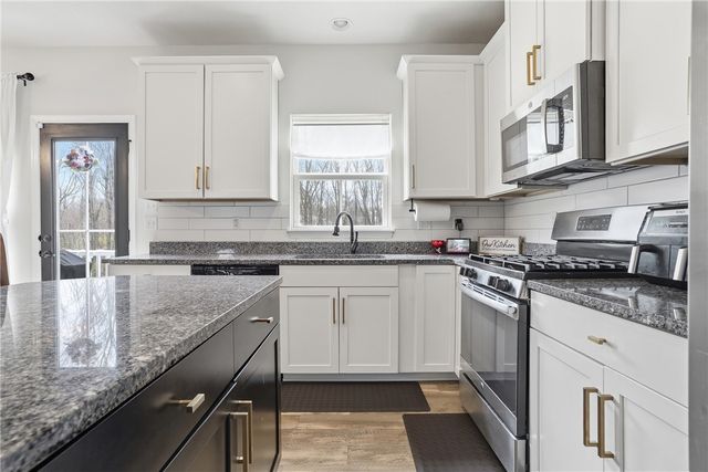 308 Cross Creek Drive, Cranberry Twp, PA 16066