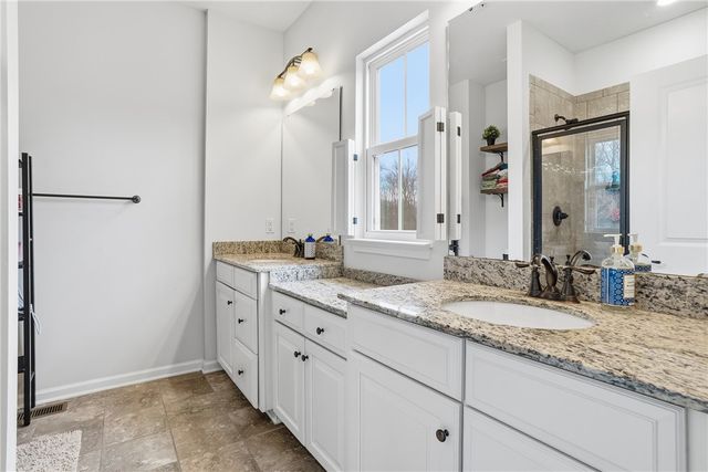 308 Cross Creek Drive, Cranberry Twp, PA 16066