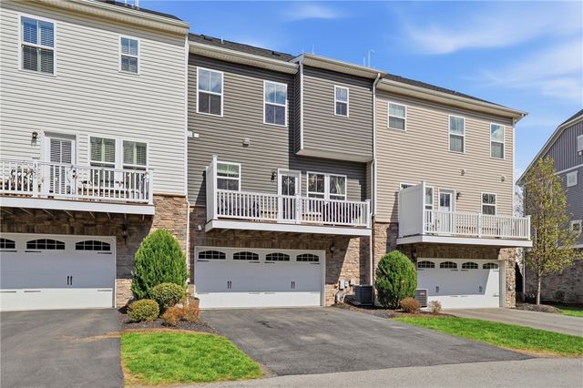 308 Cross Creek Drive, Cranberry Twp, PA 16066