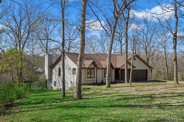 26 Madre Court, Foristell, MO 63348