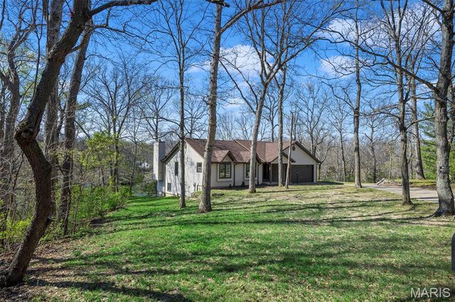 26 Madre Court, Foristell, MO 63348