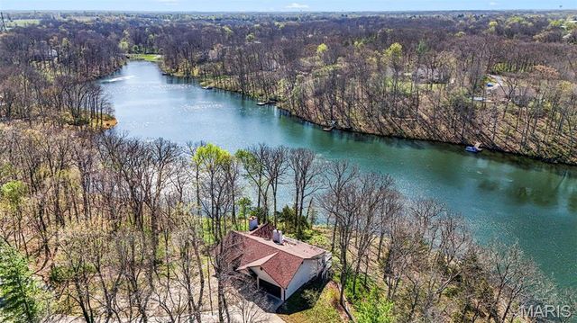26 Madre Court, Foristell, MO 63348