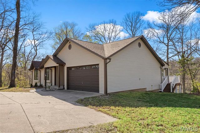 26 Madre Court, Foristell, MO 63348