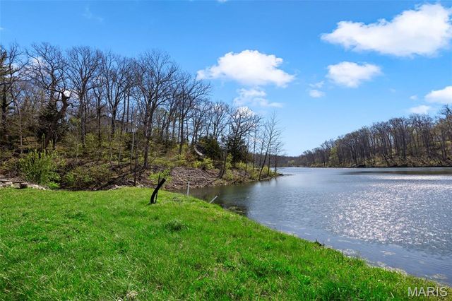 26 Madre Court, Foristell, MO 63348