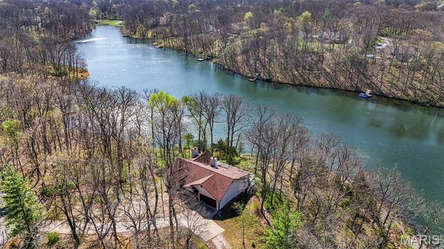 26 Madre Court, Foristell, MO 63348