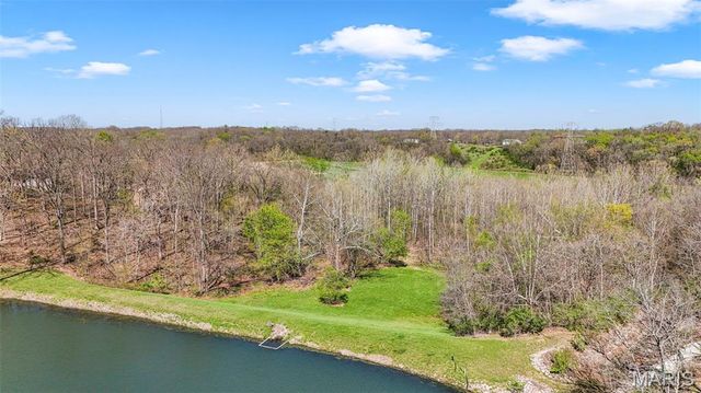 26 Madre Court, Foristell, MO 63348