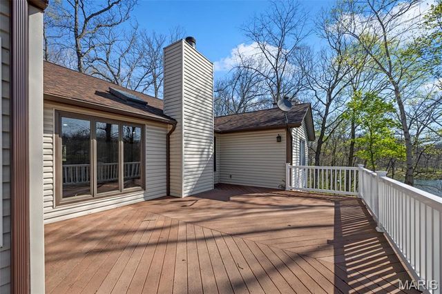 26 Madre Court, Foristell, MO 63348