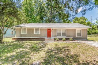 610 S 9TH Street, Macclenny, FL 32063