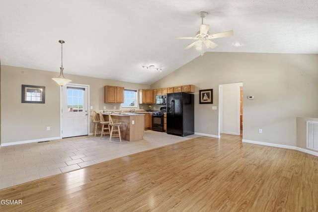 529 Hills Gate Circle, Seymour, TN 37865
