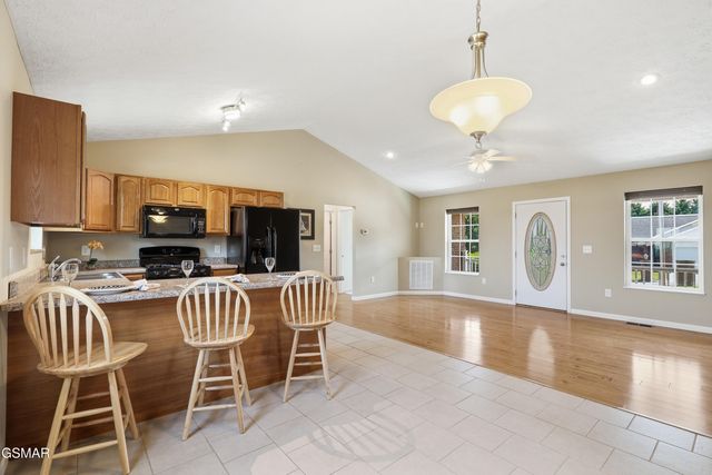 529 Hills Gate Circle, Seymour, TN 37865