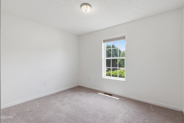 529 Hills Gate Circle, Seymour, TN 37865