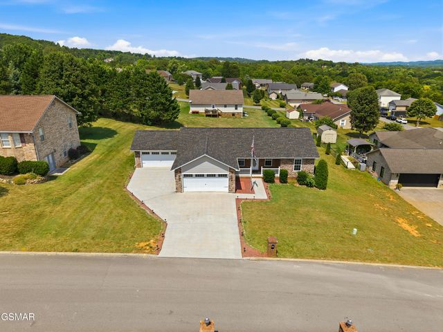 529 Hills Gate Circle, Seymour, TN 37865