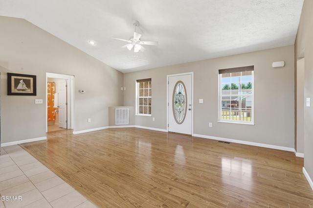 529 Hills Gate Circle, Seymour, TN 37865