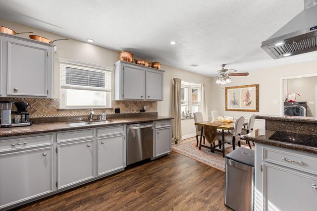 1010 Verret Lane, Houston, TX 77090