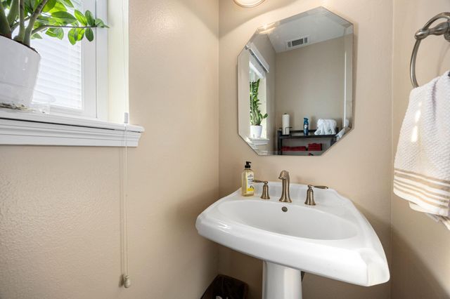 1010 Verret Lane, Houston, TX 77090