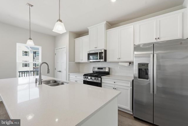 46275 MOUNT KELLOGG TER, Sterling, VA 20164