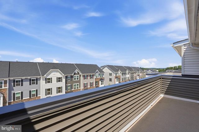 46275 MOUNT KELLOGG TER, Sterling, VA 20164