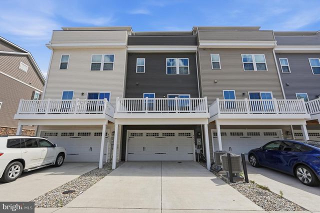 46275 MOUNT KELLOGG TER, Sterling, VA 20164