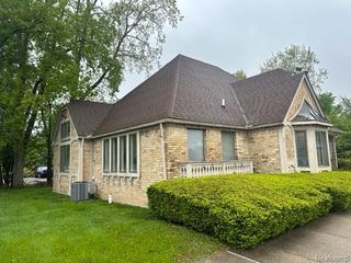 5529 Richfield Road, Flint, MI 48506