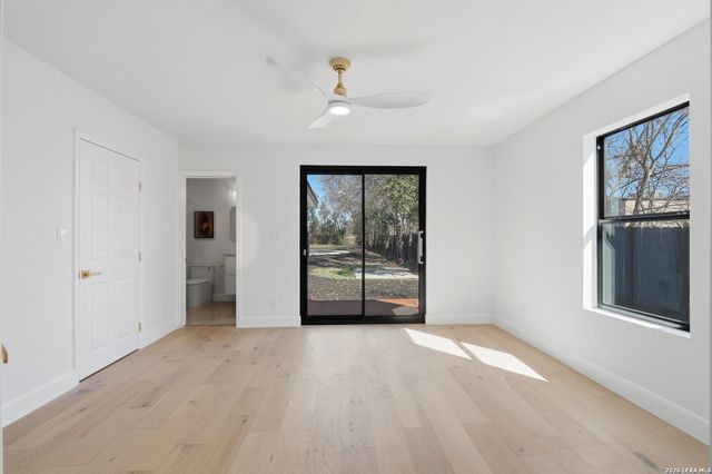 319 E TERRA ALTA DR, San Antonio, TX 78209