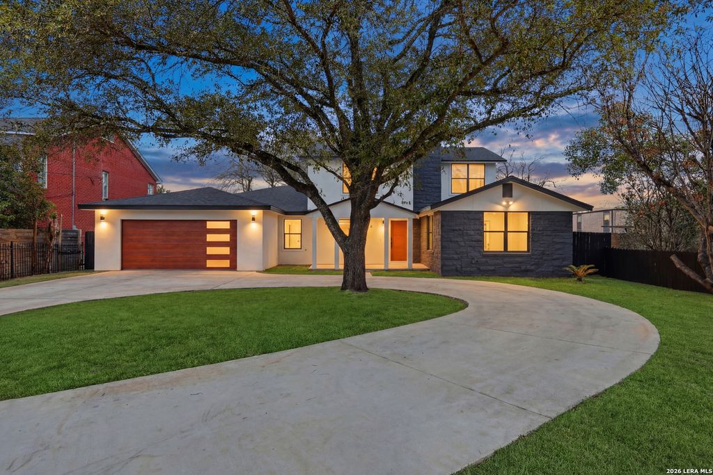319 E TERRA ALTA DR, San Antonio, TX 78209