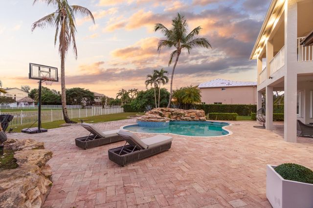 11352 Regatta Lane, Wellington, FL 33449