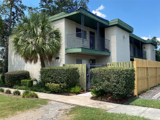 211 W 17th Street W 6, Houston, TX 77008