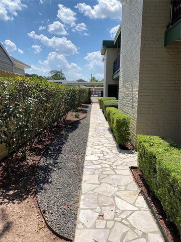 211 W 17th Street W 6, Houston, TX 77008