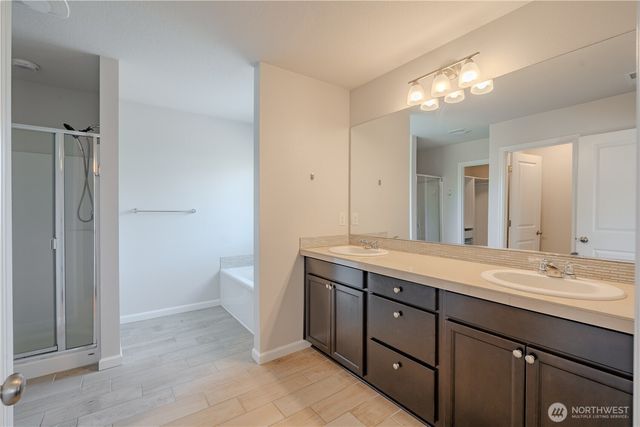 2906 S Cherry Grove Way, Ridgefield, WA 98642