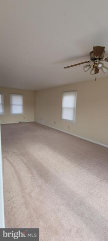 12 MELVIN DR, Fredericksburg, VA 22406