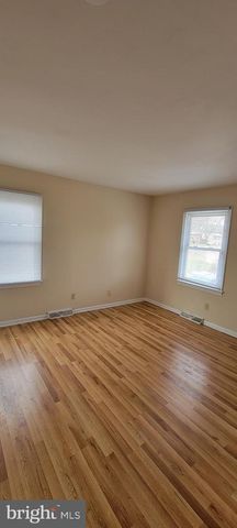 12 MELVIN DR, Fredericksburg, VA 22406