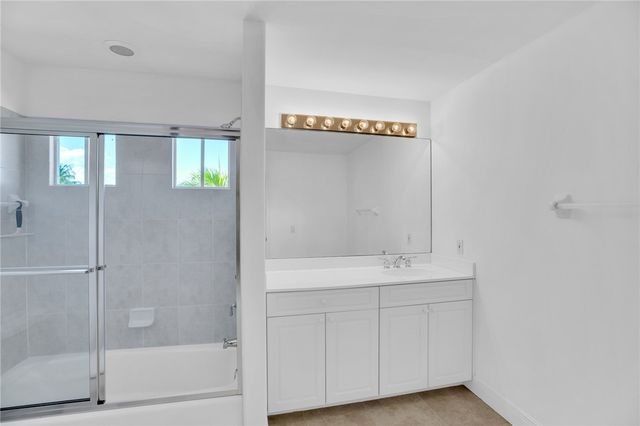 5050 Saint Josephs Island Lane, Vero Beach, FL 32967