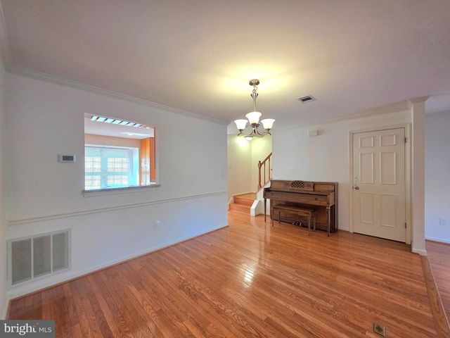 5939 HEATHERWOOD CT, Alexandria, VA 22310