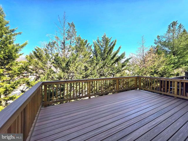 5939 HEATHERWOOD CT, Alexandria, VA 22310