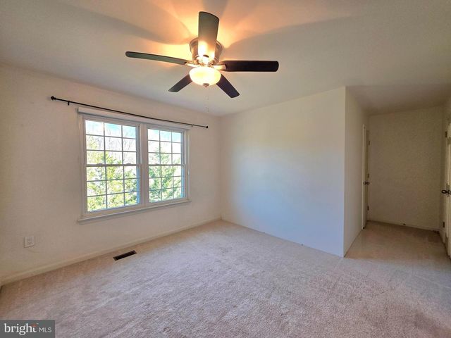 5939 HEATHERWOOD CT, Alexandria, VA 22310