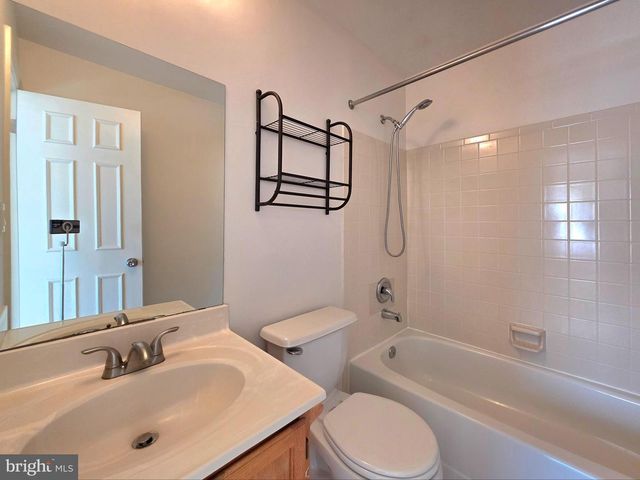 5939 HEATHERWOOD CT, Alexandria, VA 22310