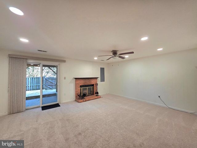 5939 HEATHERWOOD CT, Alexandria, VA 22310