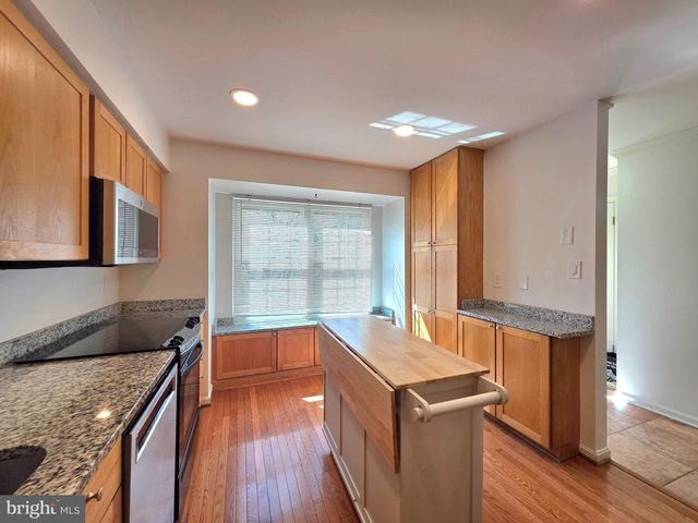 5939 HEATHERWOOD CT, Alexandria, VA 22310