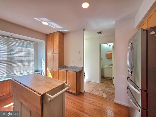 5939 HEATHERWOOD CT, Alexandria, VA 22310