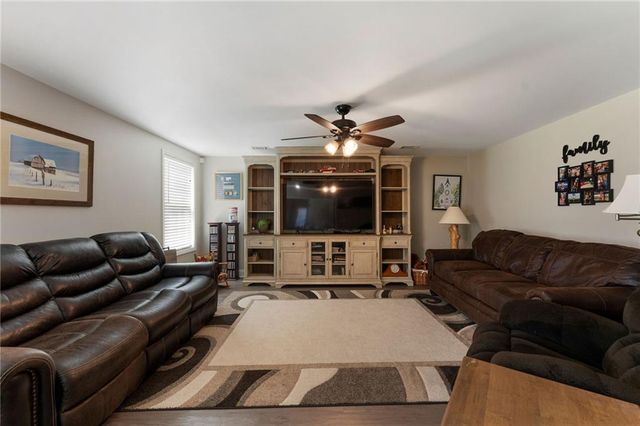 315 Wildwood Circle SE, Calhoun, GA 30701