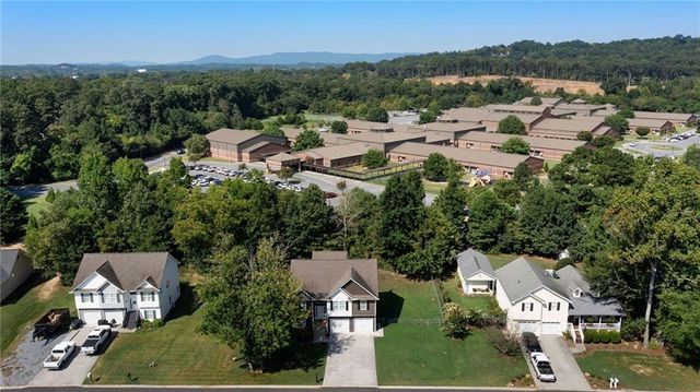 315 Wildwood Circle SE, Calhoun, GA 30701