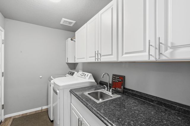 17217 E 17th Ave, Greenacres, WA 99016