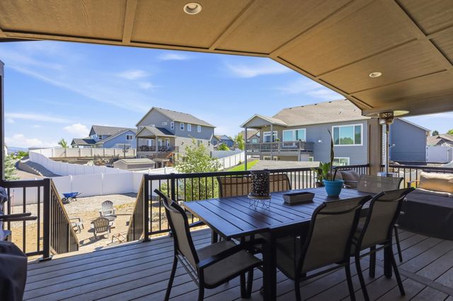 17217 E 17th Ave, Greenacres, WA 99016