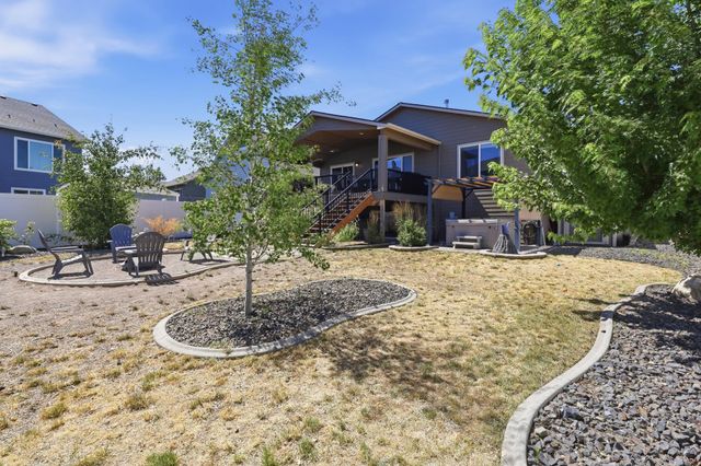 17217 E 17th Ave, Greenacres, WA 99016