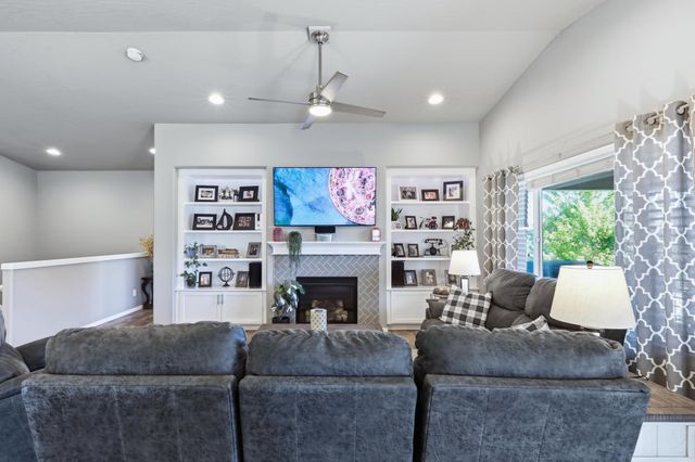 17217 E 17th Ave, Greenacres, WA 99016