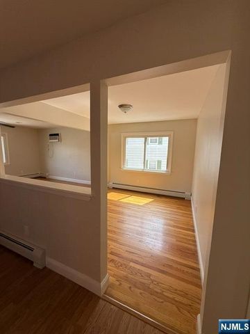 599 Boulevard 1, Hasbrouck Heights, NJ 07604