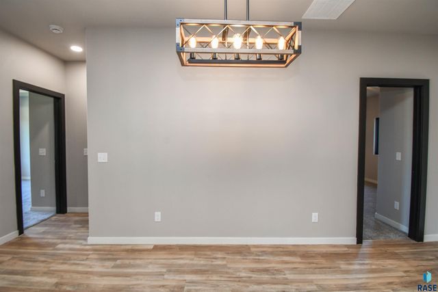 1407 N Alinia Ave Avenue, Tea, SD 57064